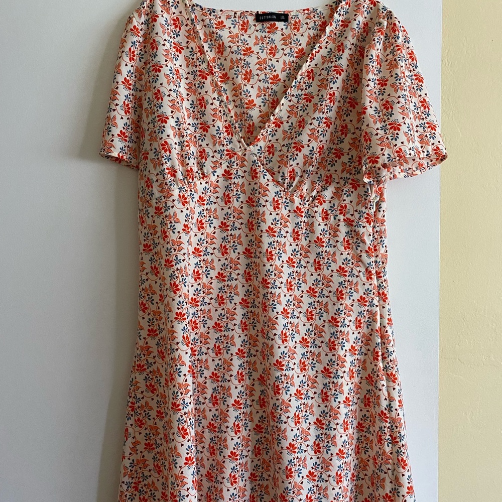 - Cotton On Floral Dress with Sleeves